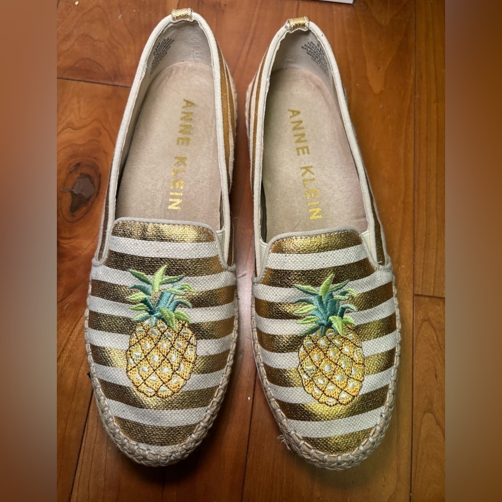 Anne Klein Gold and Cream Striped pineapple summer vacation Espadrilles